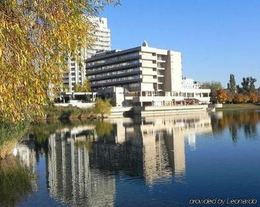 Garni Hotel Junior Bratislava Exteriör bild